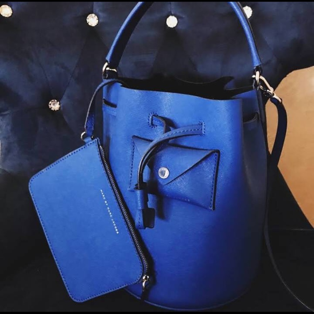 Marc Jacobs Bucket Bag Crossbody